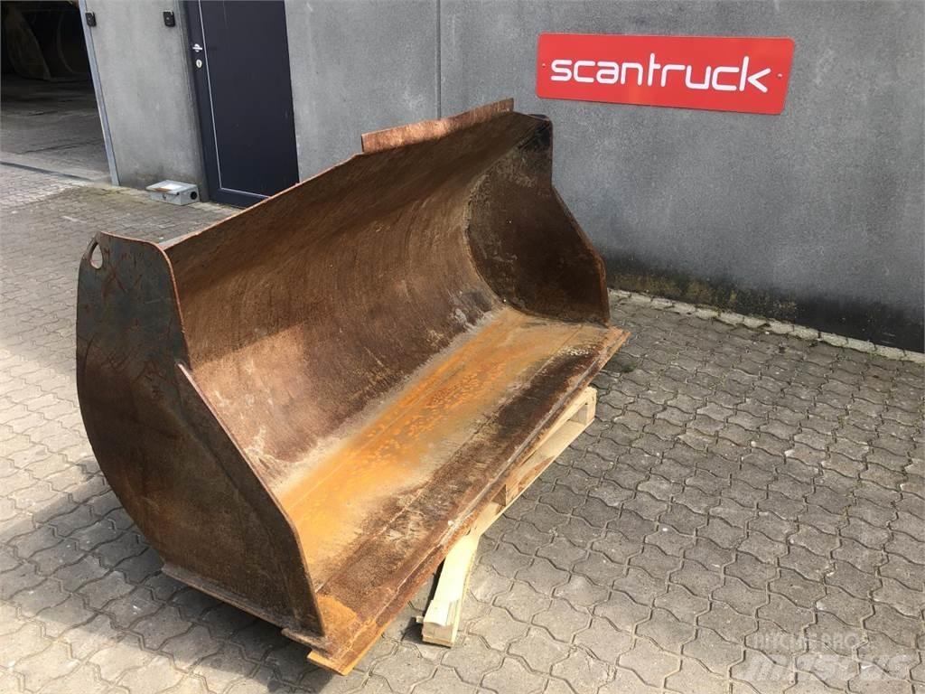  Øvrige Læsseskovl 挖斗