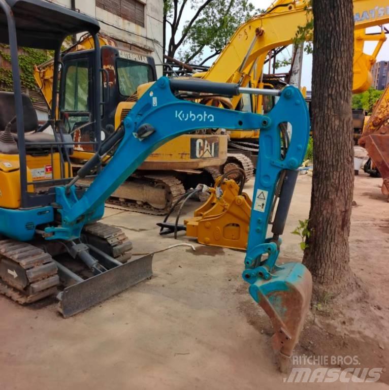 Kubota U 15 小型挖掘机