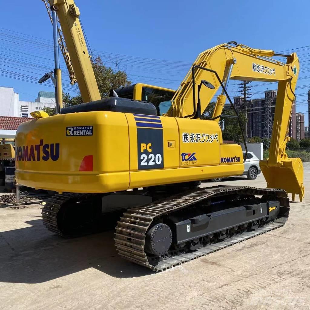 Komatsu PC 220 履带挖掘机