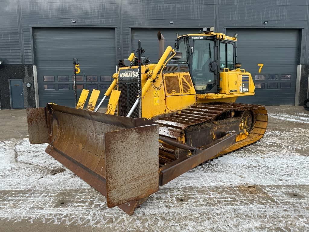 Komatsu D65PX-18 履带式推土机