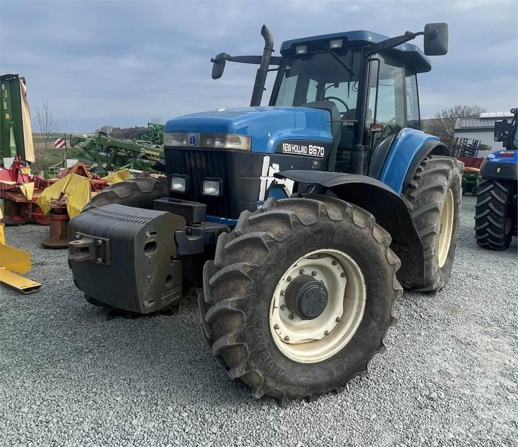 New Holland 8670 拖拉机/农用车