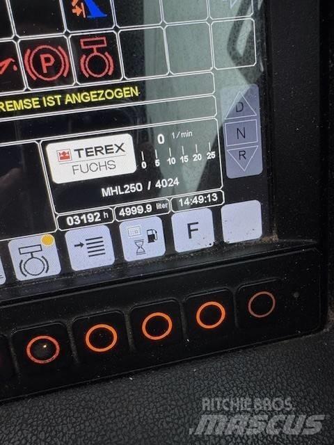 Fuchs TEREX 250MHL 工业挖掘机