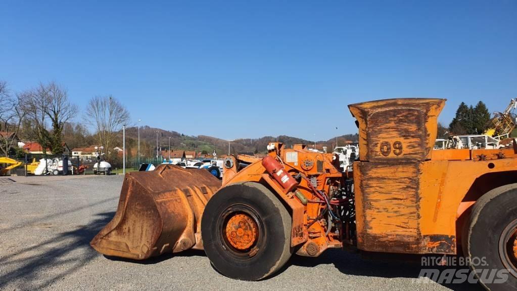 Toro 006 地下装载机