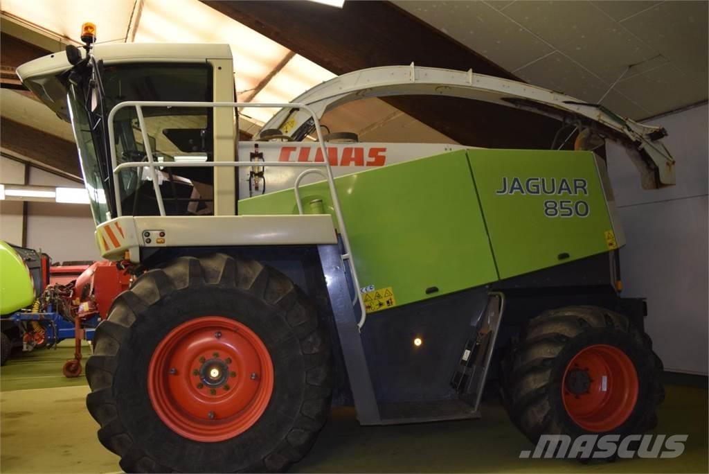 CLAAS Jaguar 850 自走式青贮饲料收割机