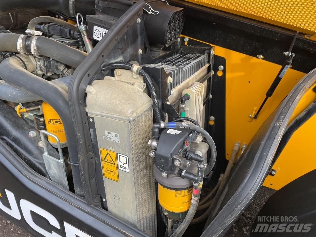 JCB 533-105 伸缩臂叉装车|叉装车
