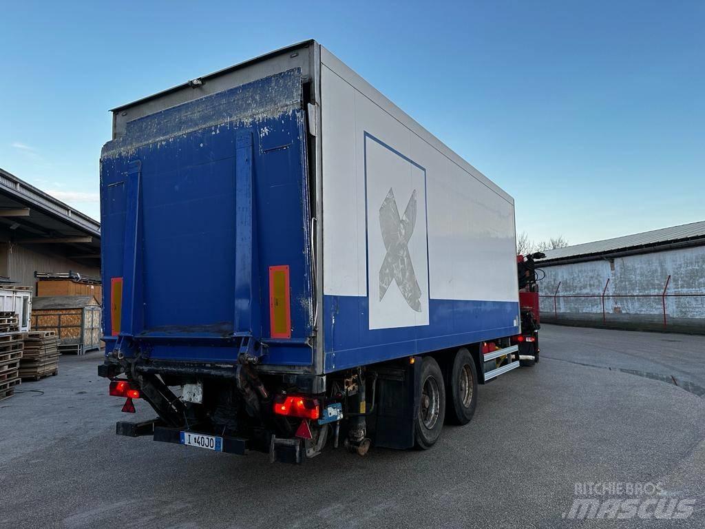 Schmitz HG152 厢式拖车
