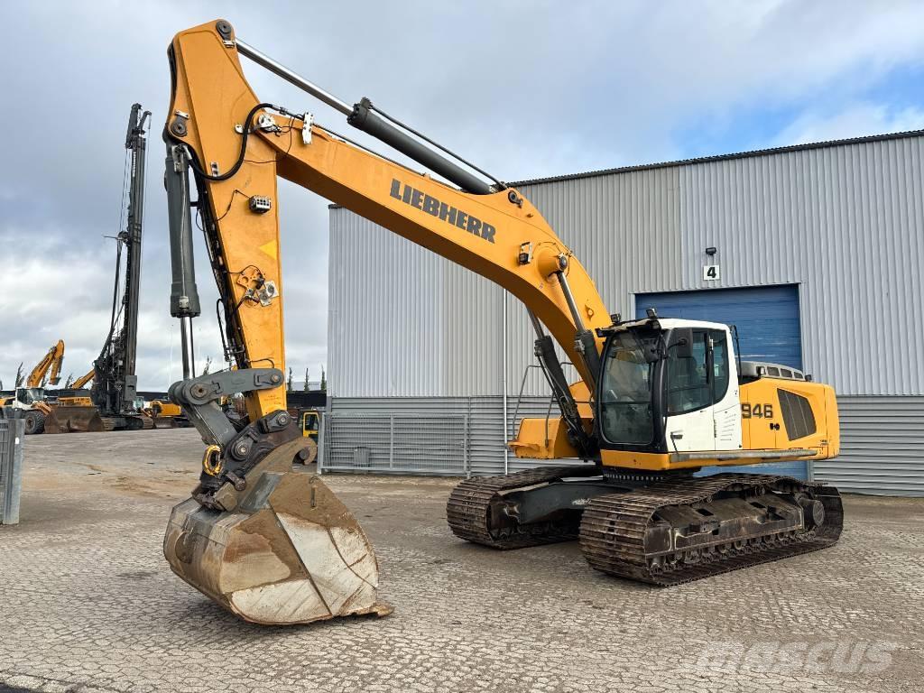 Liebherr R 946 履带挖掘机