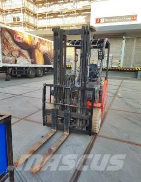 Manitou ME 425 AC 电动叉车