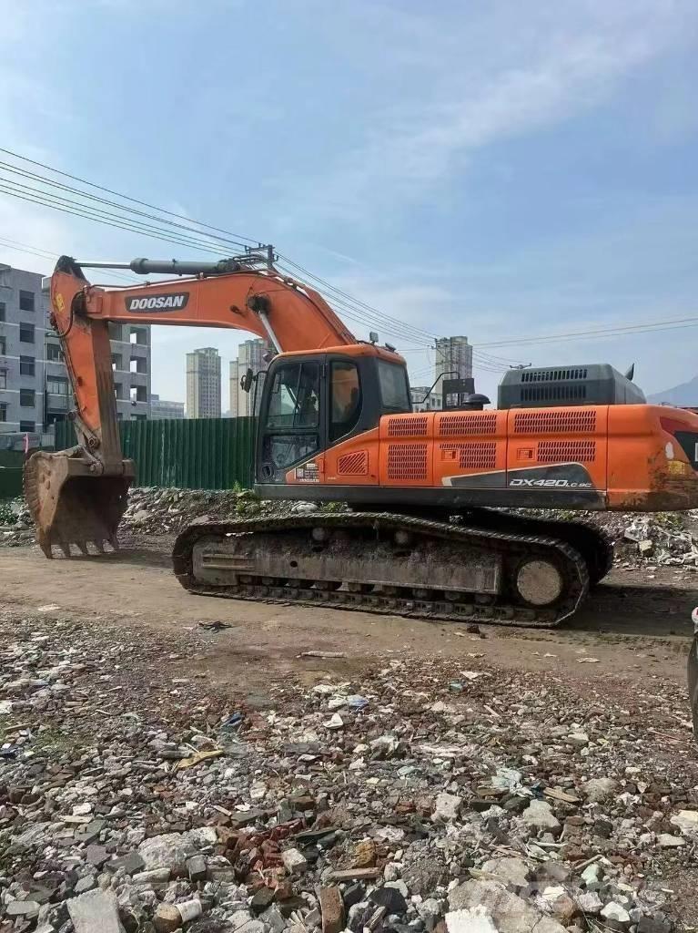 Doosan DX420LC 履带挖掘机