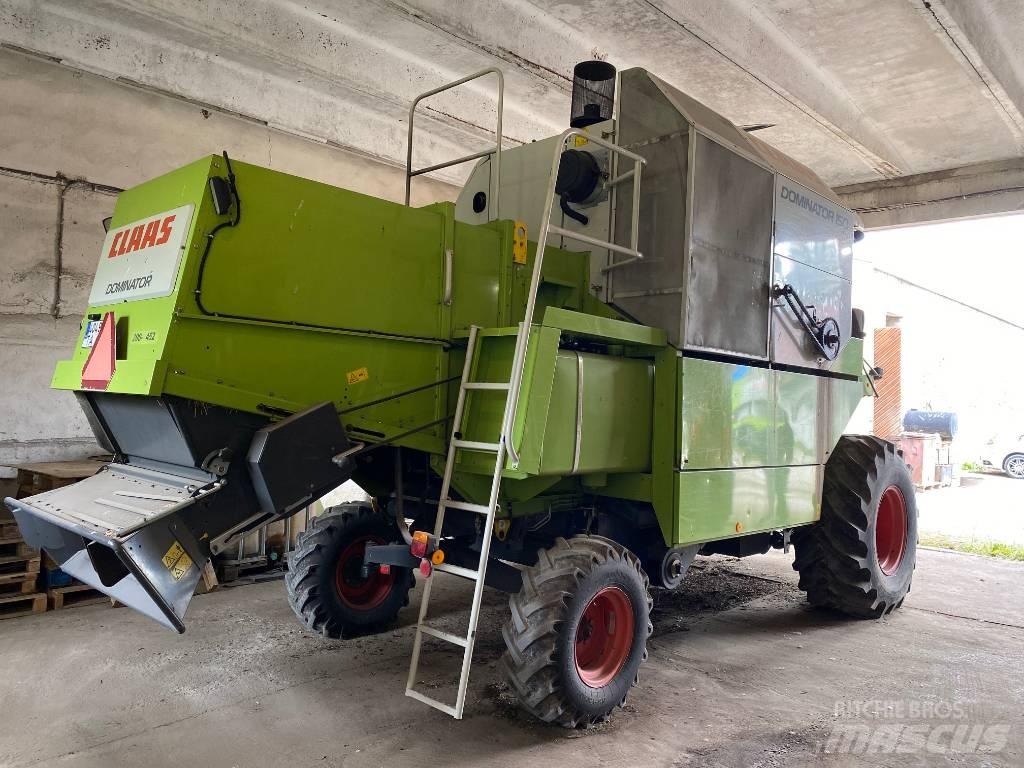 CLAAS Dominator 150 联合收割机