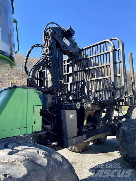 John Deere 1910 E 集运机