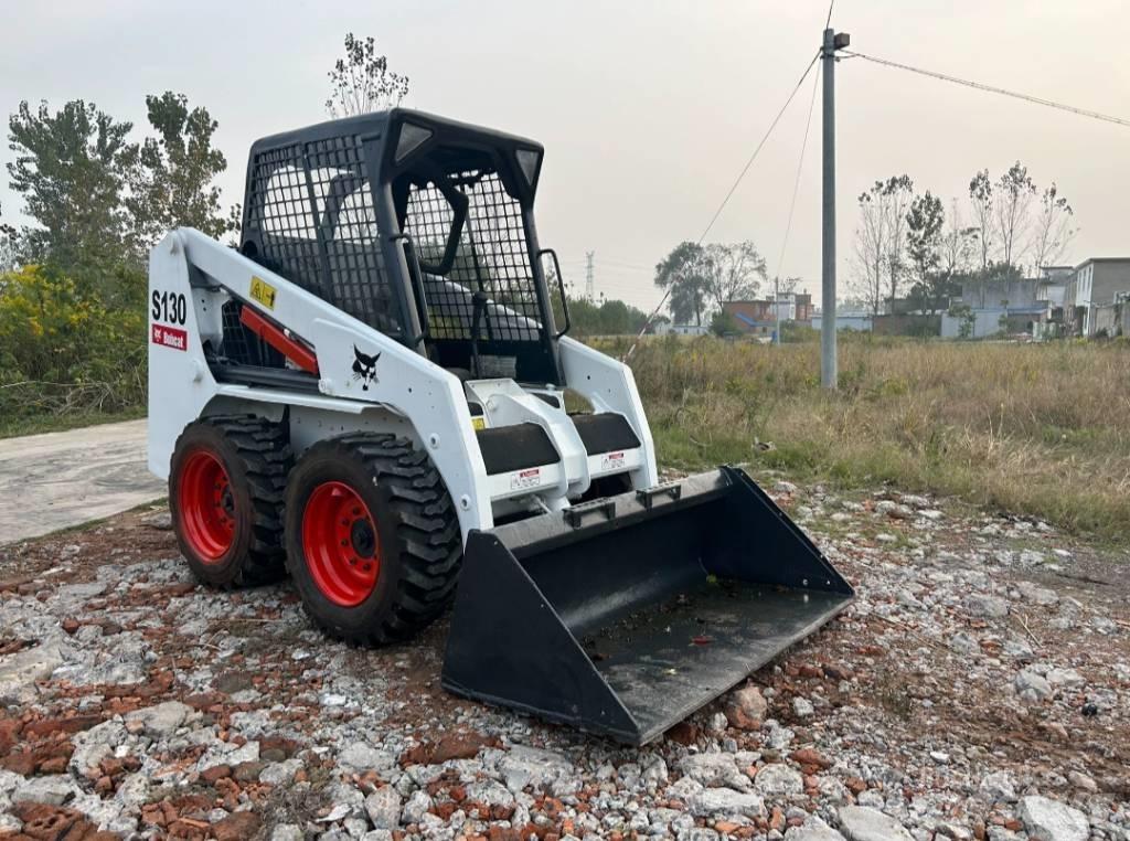 Bobcat S 130 滑移装载机