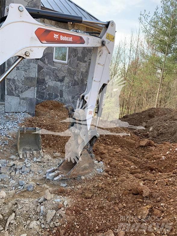 Bobcat E35 小型挖掘机