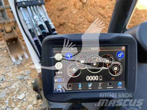 Bobcat E35 小型挖掘机