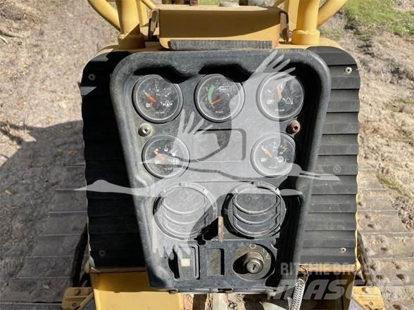 CAT D3G XL 履带式推土机