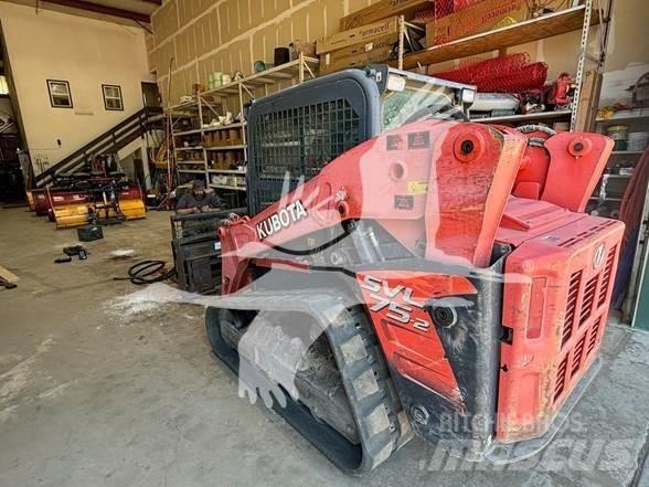 Kubota SVL75-2 滑移装载机