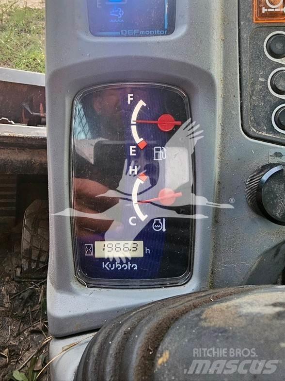 Kubota SVL95-2 滑移装载机