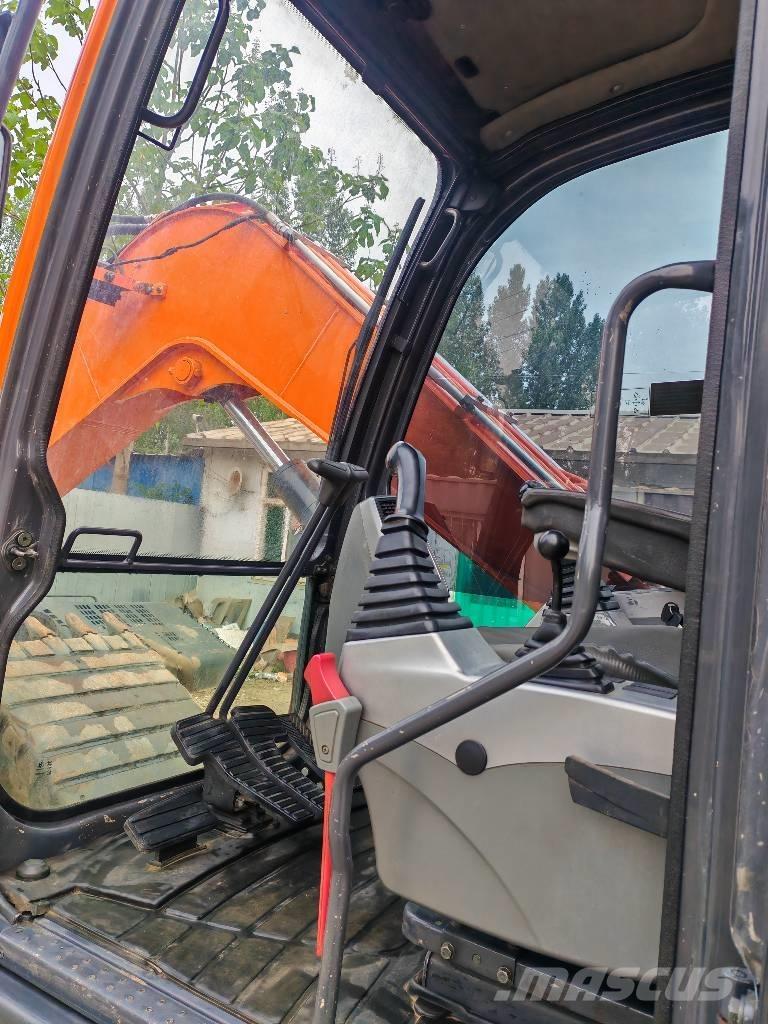 Doosan DX75-9C 中型挖掘机