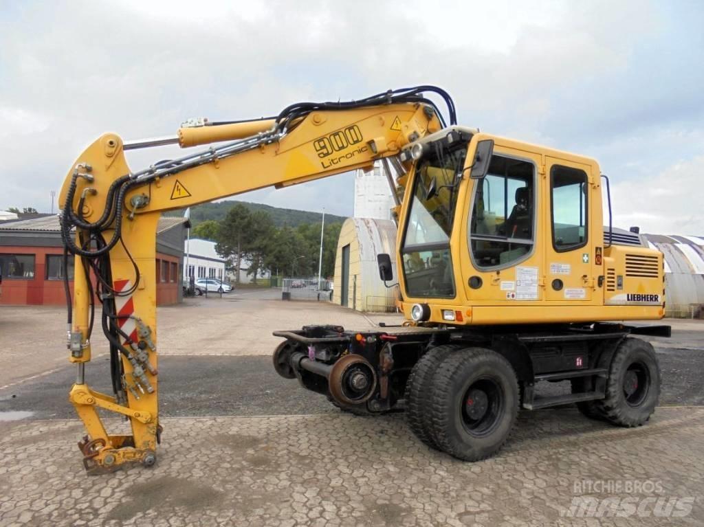 Liebherr A 900 C ZW 轮式挖掘机