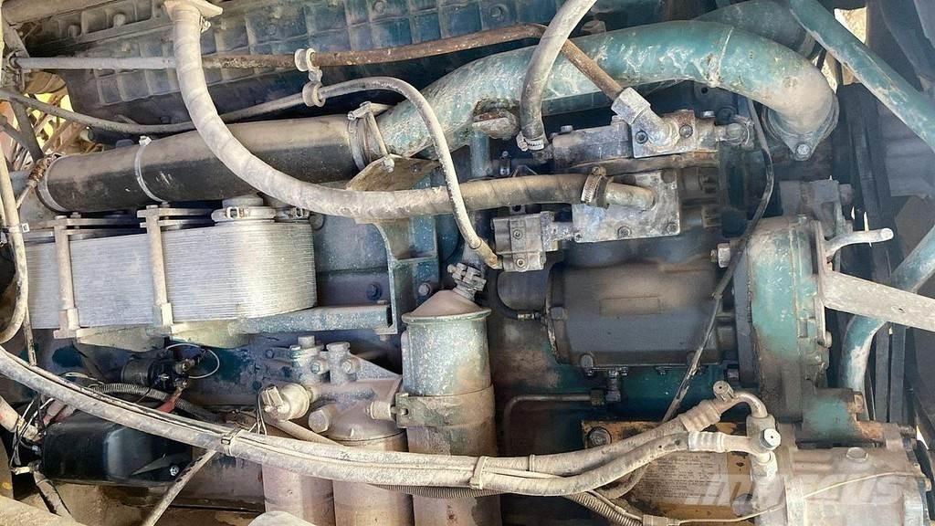 Volvo TD122KFE 发动机
