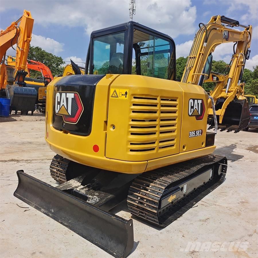 CAT 305.5E 小型挖掘机
