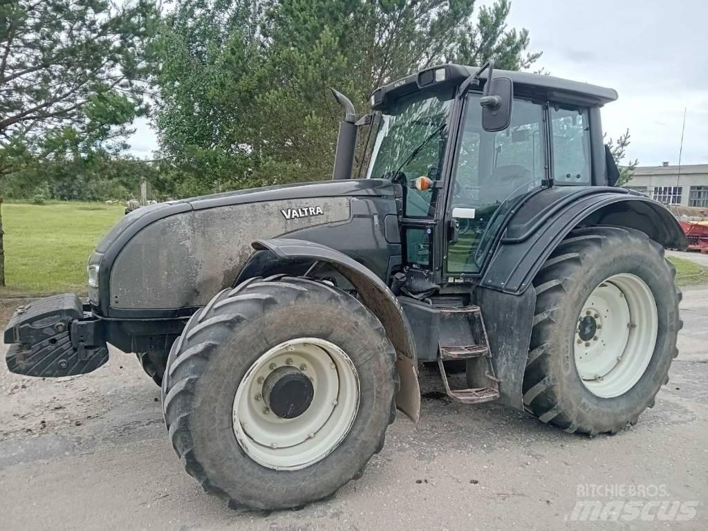 Valtra T 171 拖拉机/农用车
