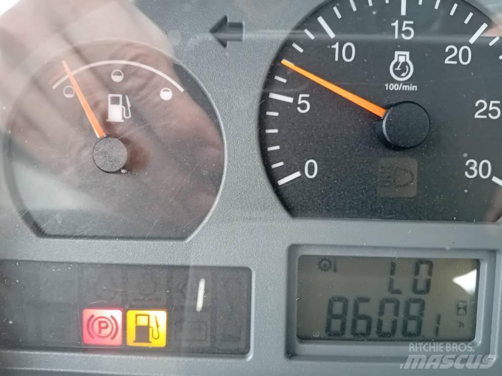 Valtra T 171 拖拉机/农用车