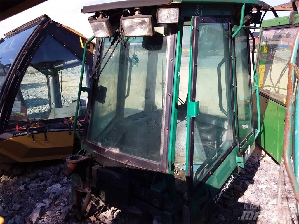 Timberjack 1110 驾驶室与内部