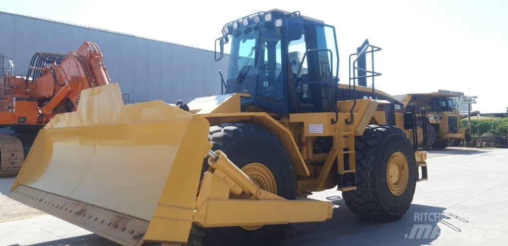 CAT 824 G series II 轮式推土机