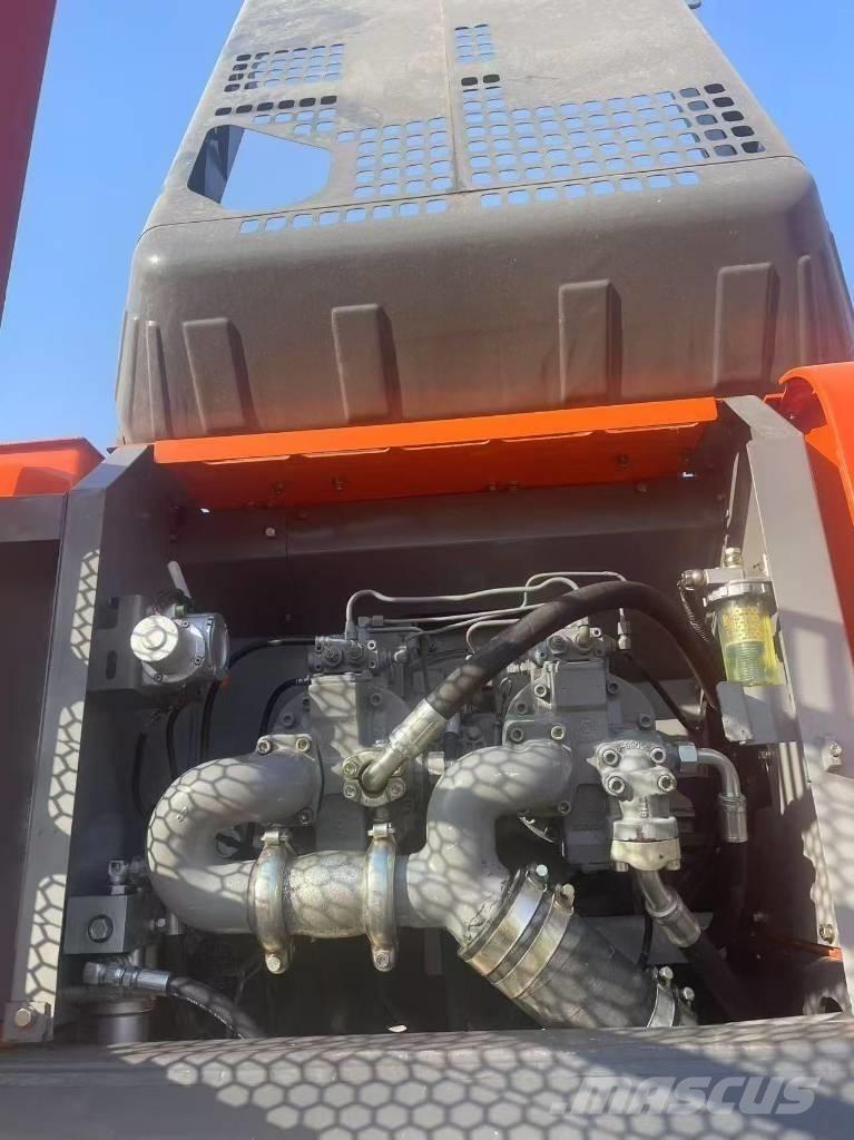 Hitachi ZX 350 履带挖掘机