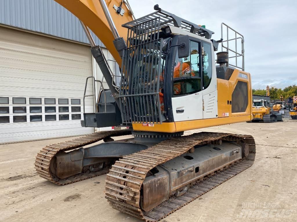 Liebherr R 930 履带挖掘机