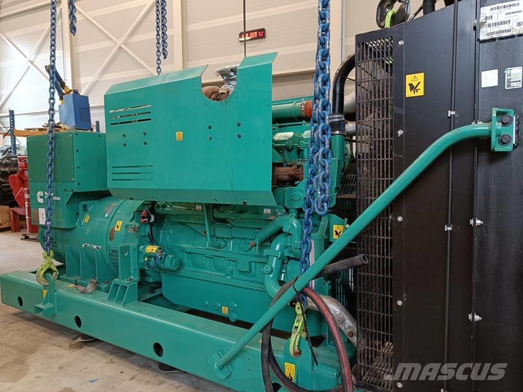 Cummins C900D5 柴油发电机