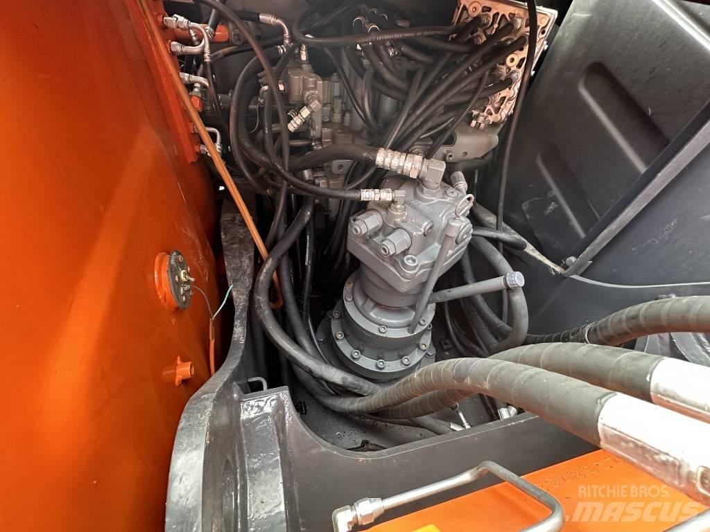 Hitachi ZX 120 履带挖掘机