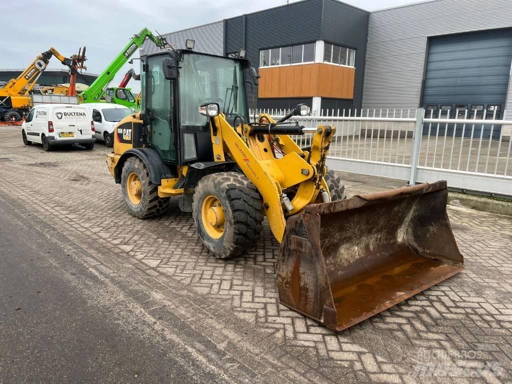 CAT 906 M 轮式装载机