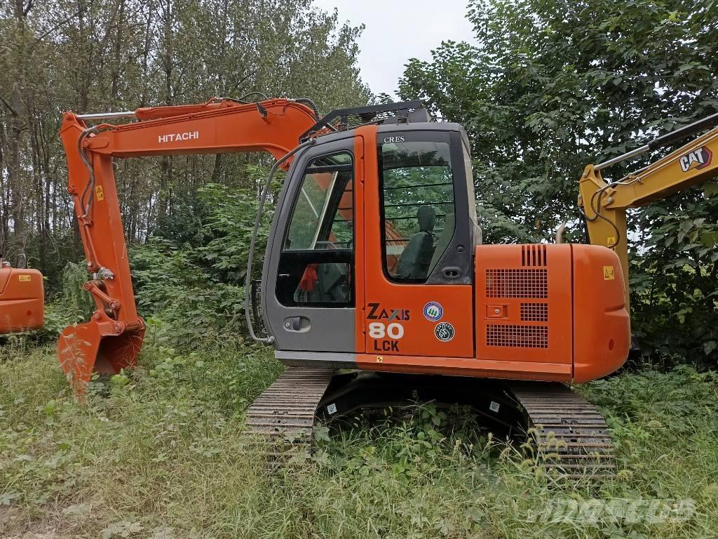 Hitachi ZX 80 中型挖掘机