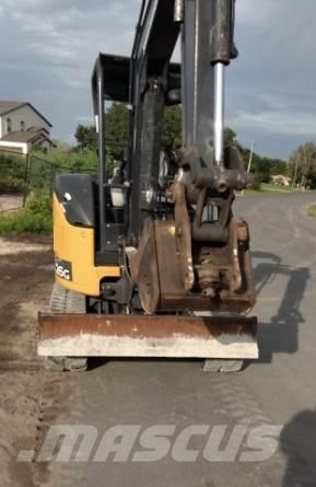 John Deere 26G 小型挖掘机