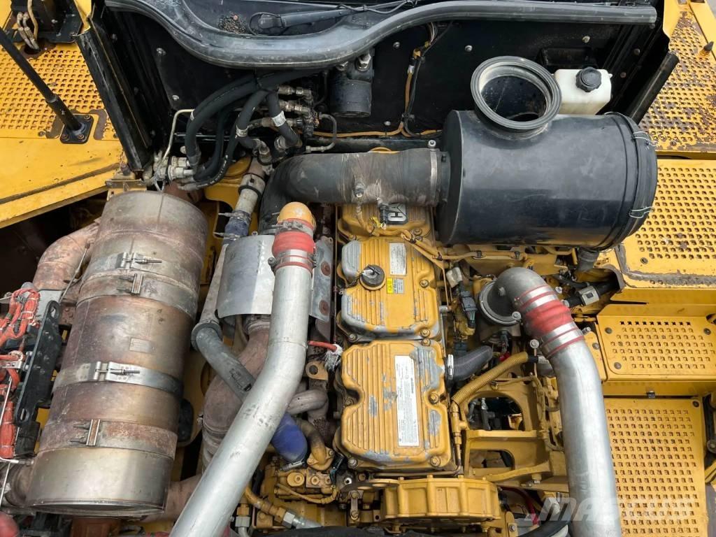 CAT 735 | 735B 铰接式自卸车