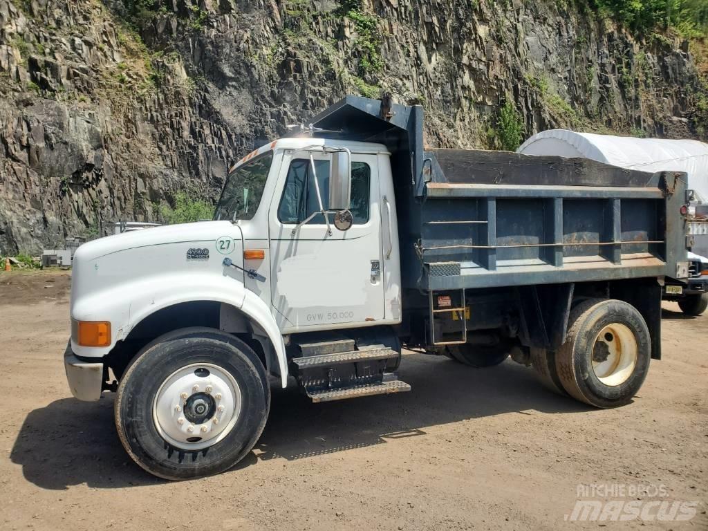 International 4990 自卸式货车