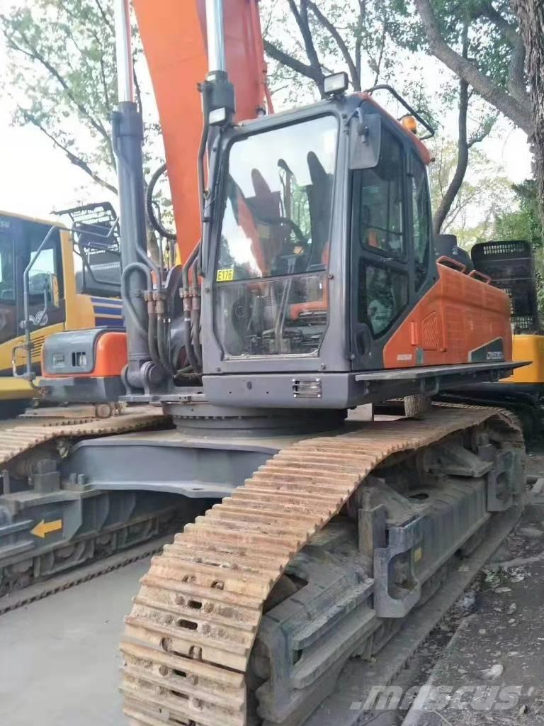 Doosan DX 530 LC-5 履带挖掘机