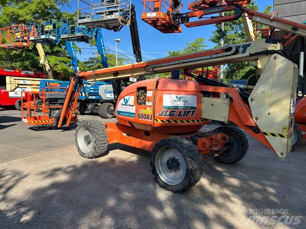 JLG 600 AJ 曲臂高空工作平台