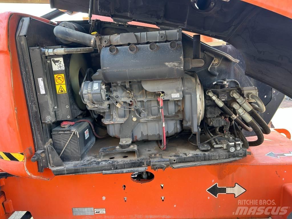 JLG 600 AJ 曲臂高空工作平台