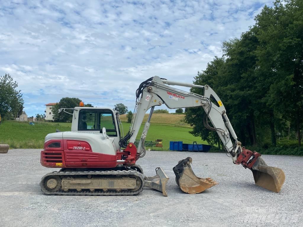 Takeuchi TB290 中型挖掘机