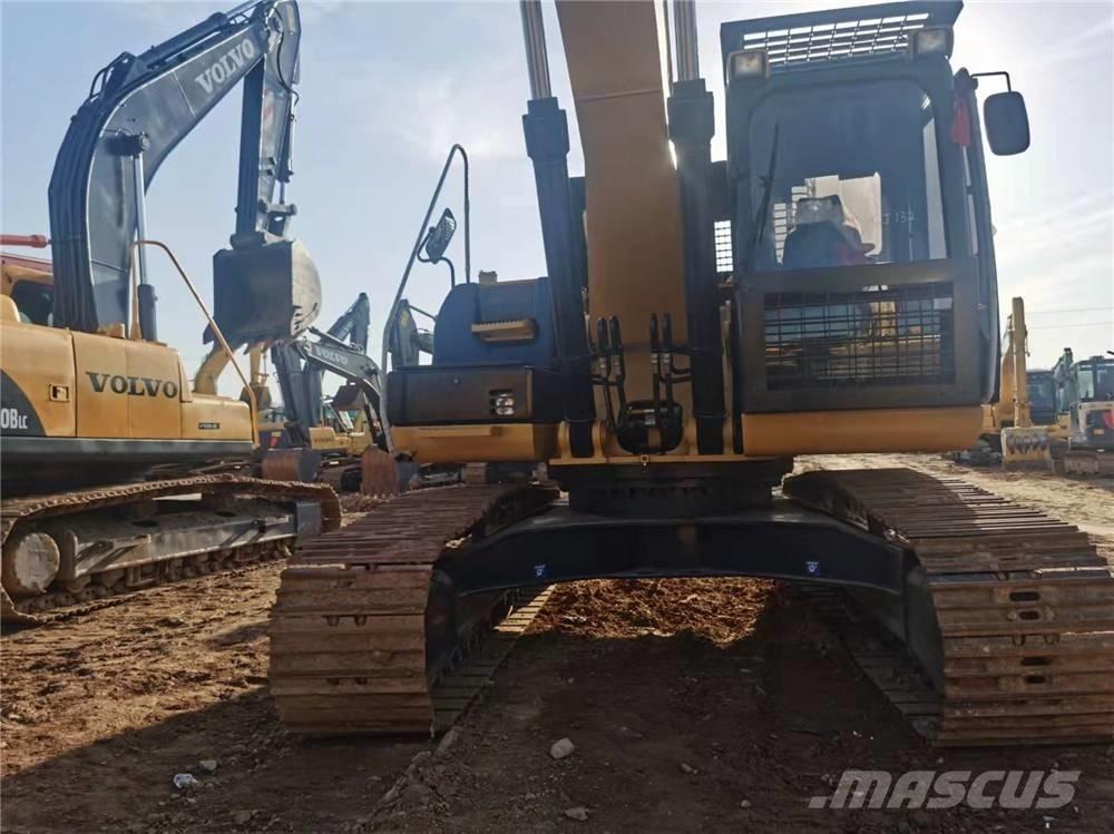 CAT 326D2 履带挖掘机