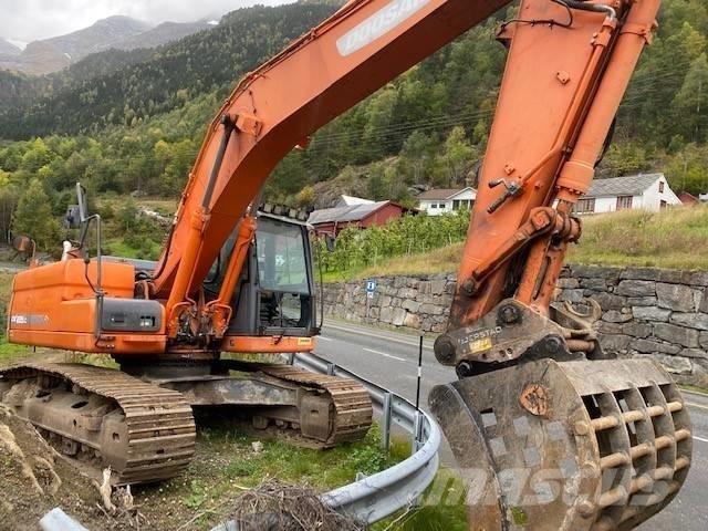 Doosan DX 225 LC-3 履带挖掘机