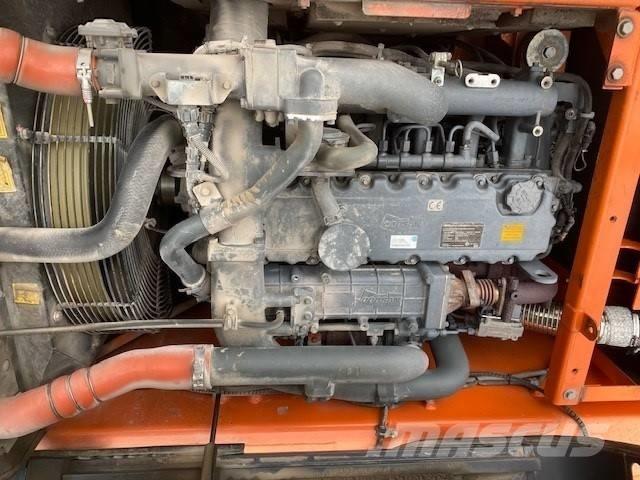 Doosan DX 225 LC-3 履带挖掘机