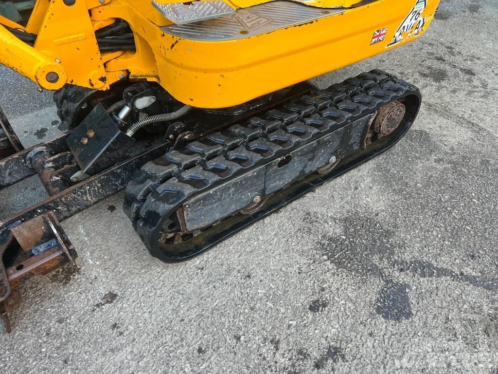 JCB 8008 小型挖掘机