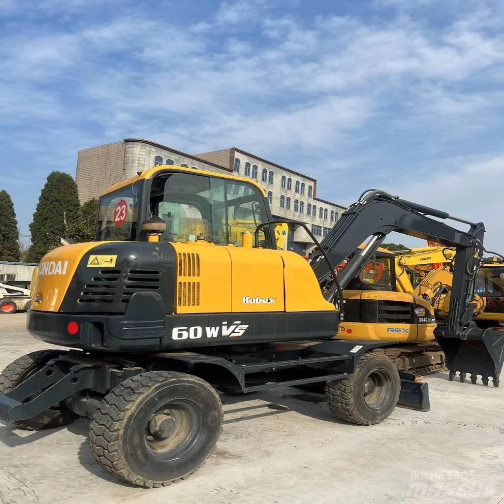 Hyundai R60W-9 轮式挖掘机