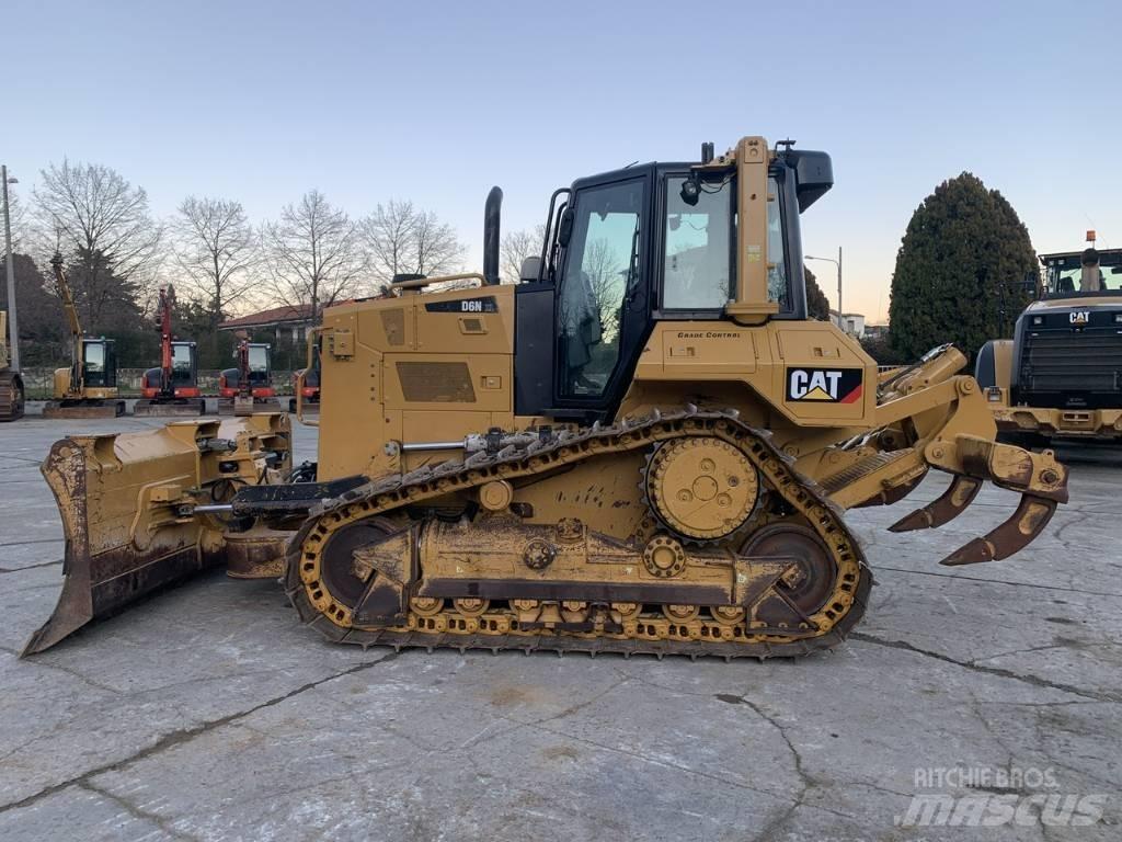 CAT D 6 N XL 履带式推土机