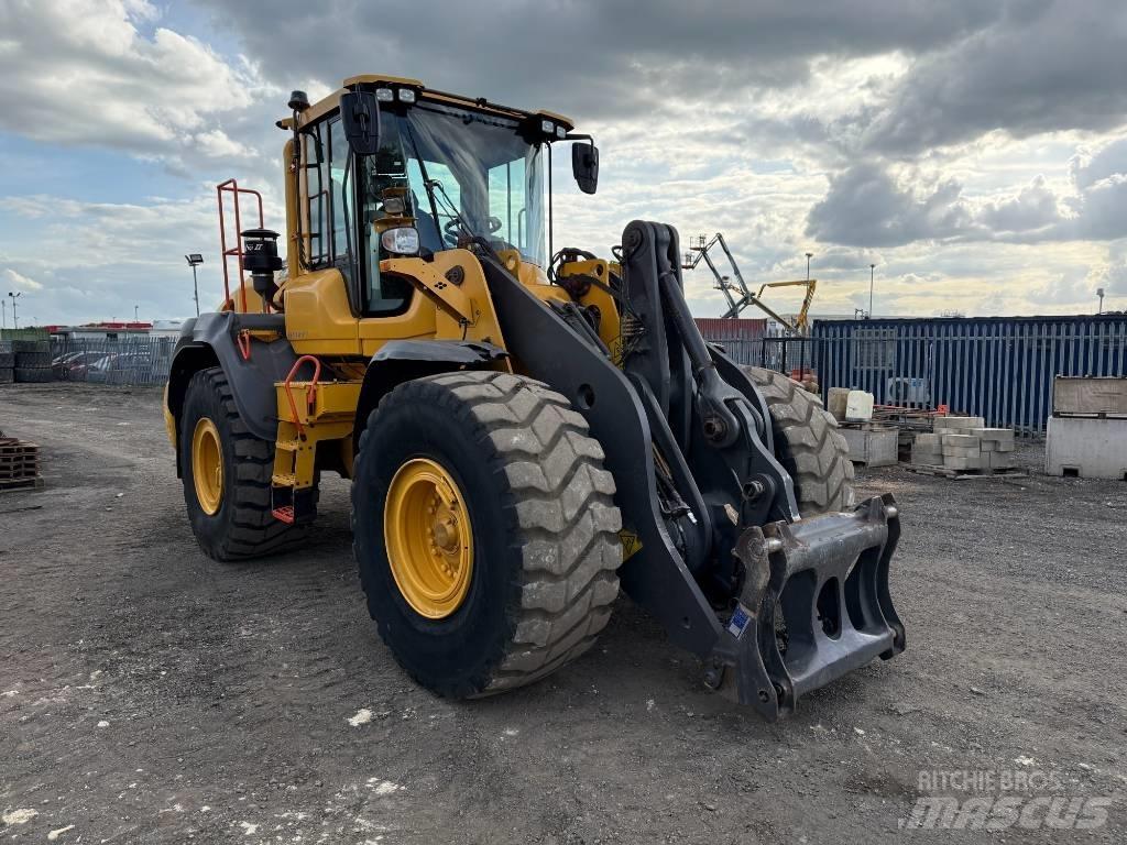 Volvo L 110 H 轮式装载机