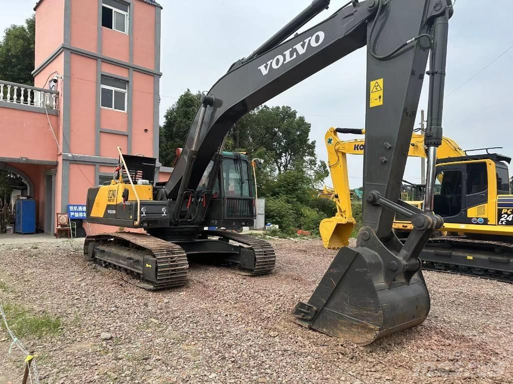 Volvo EC 240 履带挖掘机